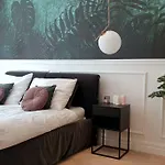 Exclusive, Unique Apartment, 2 Bathrooms, 105sqm *