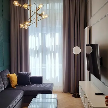 Exclusive, Unique Apartment, 2 Bathrooms, 105sqm Apartamento Cracóvia