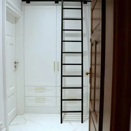 Lägenhet Exclusive, Unique Apartment, 2 Bathrooms, 105sqm *