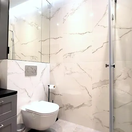 Lägenhet Exclusive, Unique Apartment, 2 Bathrooms, 105sqm