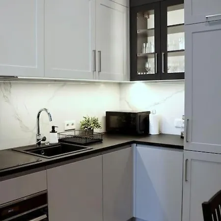 Exclusive, Unique Apartment, 2 Bathrooms, 105sqm